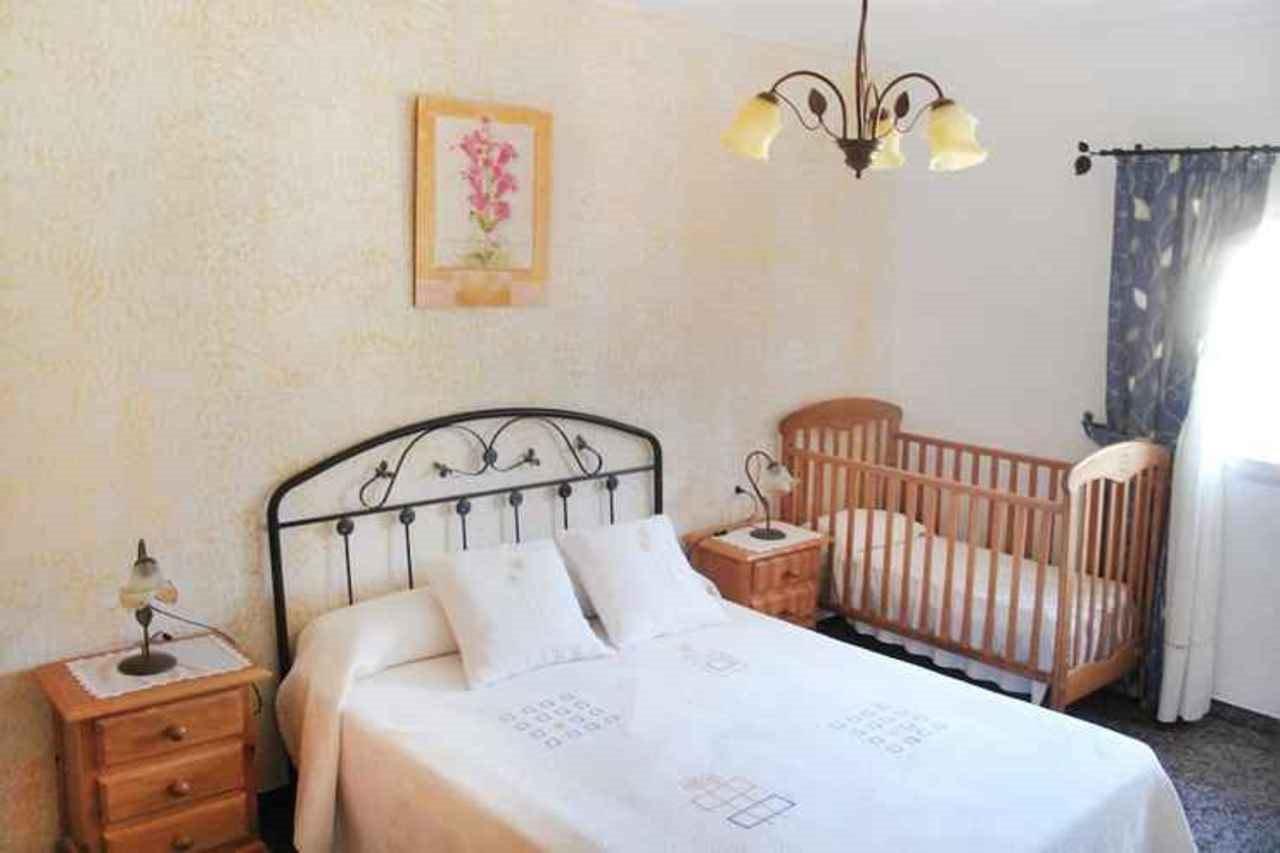 Villa Alvarez เนร์คา ภายนอก รูปภาพ